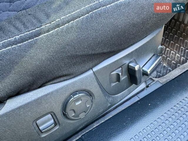 Чорний Ауді A8, об'ємом двигуна 4.2 л та пробігом 410 тис. км за 5600 $, фото 44 на Automoto.ua
