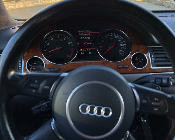 Ауди А8 2004 в Хмельницком на Automoto.ua Черный Ауди А8, объемом двигателя 4.2 л и пробегом 204 тыс. км за 8700 $, фото 13 на Automoto.ua