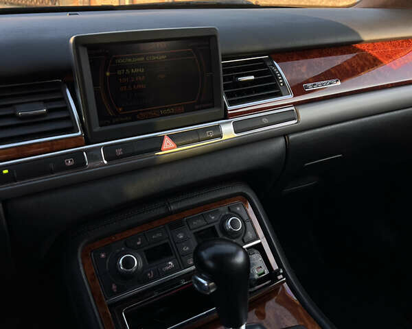 Ауди А8 2004 в Хмельницком на Automoto.ua Черный Ауди А8, объемом двигателя 4.2 л и пробегом 204 тыс. км за 8700 $, фото 12 на Automoto.ua