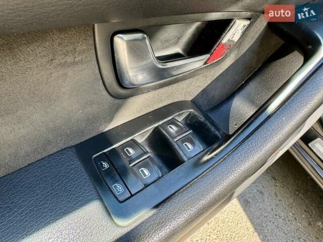 Чорний Ауді A8, об'ємом двигуна 4.2 л та пробігом 410 тис. км за 5600 $, фото 49 на Automoto.ua