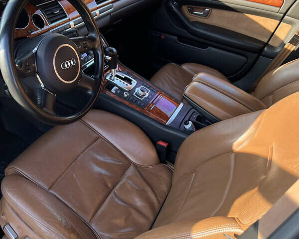 Ауди А8 2004 в Хмельницком на Automoto.ua Черный Ауди А8, объемом двигателя 4.2 л и пробегом 204 тыс. км за 8700 $, фото 3 на Automoto.ua