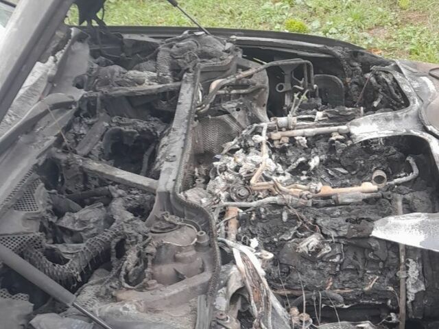 Чорний Ауді A8, об'ємом двигуна 0 л та пробігом 260 тис. км за 2700 $, фото 5 на Automoto.ua