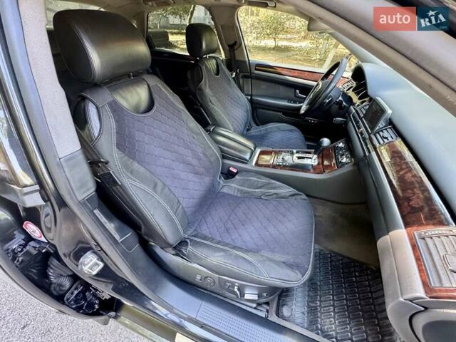 Чорний Ауді A8, об'ємом двигуна 4.2 л та пробігом 410 тис. км за 5600 $, фото 62 на Automoto.ua