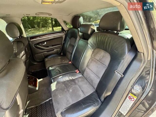 Чорний Ауді A8, об'ємом двигуна 4.2 л та пробігом 410 тис. км за 5600 $, фото 12 на Automoto.ua