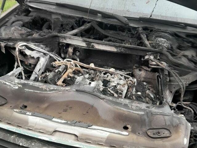 Чорний Ауді A8, об'ємом двигуна 0 л та пробігом 260 тис. км за 2700 $, фото 8 на Automoto.ua