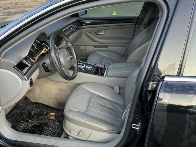 Черный Ауди А8, объемом двигателя 3 л и пробегом 336 тыс. км за 6000 $, фото 7 на Automoto.ua