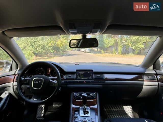 Чорний Ауді A8, об'ємом двигуна 4.2 л та пробігом 410 тис. км за 5600 $, фото 10 на Automoto.ua