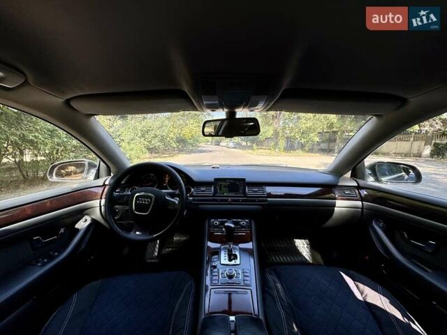 Чорний Ауді A8, об'ємом двигуна 4.2 л та пробігом 410 тис. км за 5600 $, фото 15 на Automoto.ua