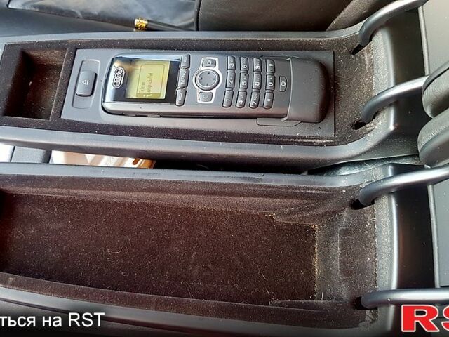 Черный Ауди А8, объемом двигателя 3 л и пробегом 380 тыс. км за 9200 $, фото 5 на Automoto.ua