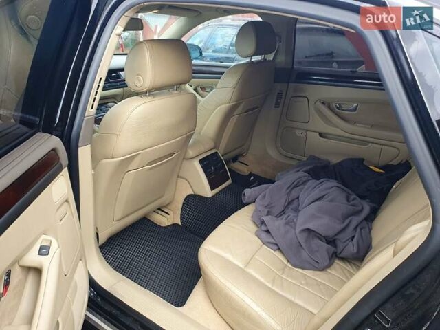Черный Ауди А8, объемом двигателя 2.98 л и пробегом 315 тыс. км за 8900 $, фото 7 на Automoto.ua