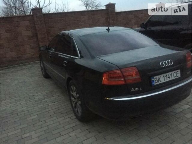 Черный Ауди А8, объемом двигателя 6 л и пробегом 230 тыс. км за 8500 $, фото 5 на Automoto.ua