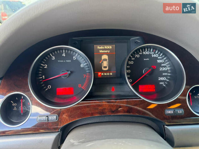 Черный Ауди А8, объемом двигателя 2.98 л и пробегом 309 тыс. км за 8200 $, фото 8 на Automoto.ua