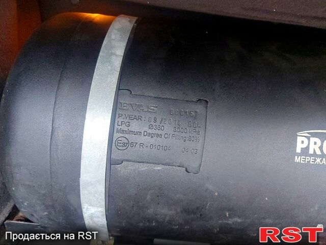 Чорний Ауді A8, об'ємом двигуна 3 л та пробігом 321 тис. км за 7350 $, фото 8 на Automoto.ua