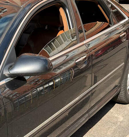 Чорний Ауді A8, об'ємом двигуна 2.97 л та пробігом 370 тис. км за 9000 $, фото 7 на Automoto.ua