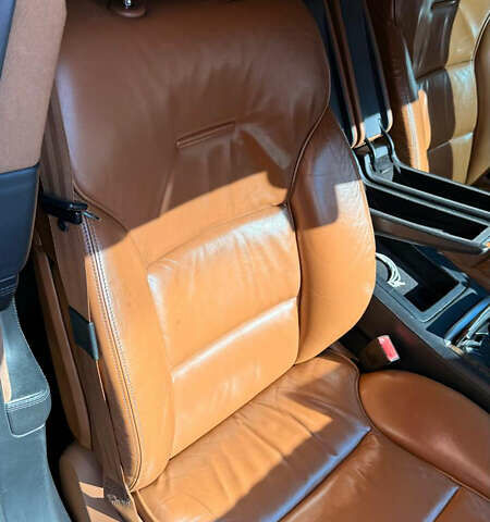 Чорний Ауді A8, об'ємом двигуна 2.97 л та пробігом 370 тис. км за 9000 $, фото 44 на Automoto.ua
