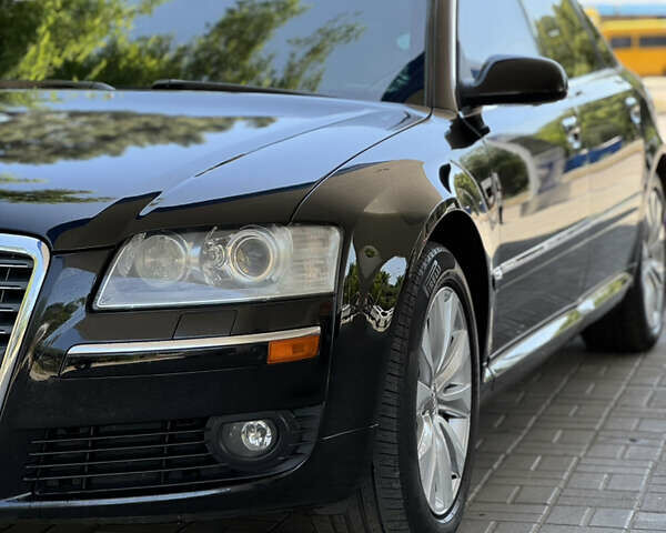 Черный Ауди А8, объемом двигателя 6 л и пробегом 201 тыс. км за 10500 $, фото 6 на Automoto.ua