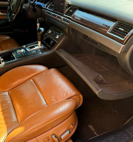 Чорний Ауді A8, об'ємом двигуна 2.97 л та пробігом 370 тис. км за 9000 $, фото 42 на Automoto.ua
