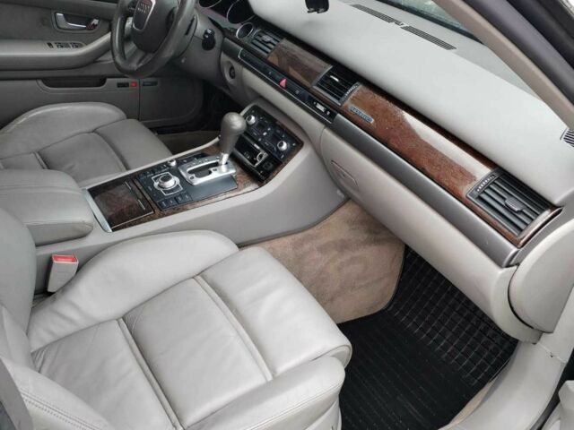 Чорний Ауді A8, об'ємом двигуна 3 л та пробігом 345 тис. км за 3900 $, фото 3 на Automoto.ua