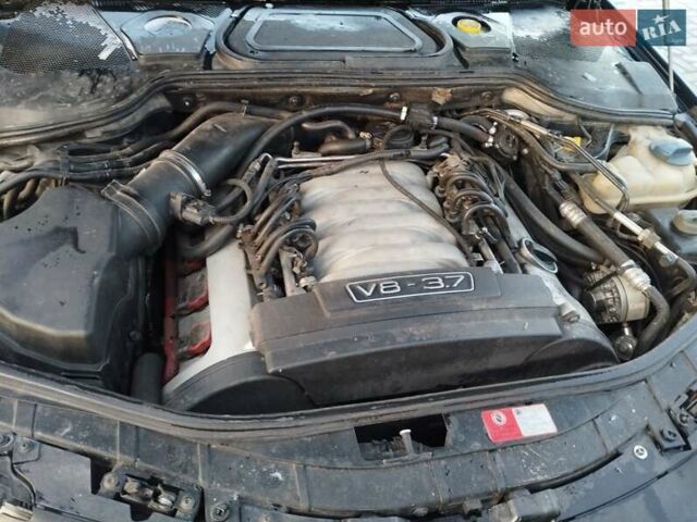 Чорний Ауді A8, об'ємом двигуна 3.7 л та пробігом 275 тис. км за 8500 $, фото 11 на Automoto.ua