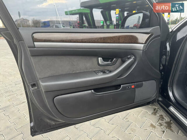 Чорний Ауді A8, об'ємом двигуна 4.2 л та пробігом 297 тис. км за 7950 $, фото 11 на Automoto.ua
