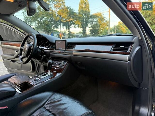 Черный Ауди А8, объемом двигателя 2.97 л и пробегом 337 тыс. км за 7900 $, фото 51 на Automoto.ua