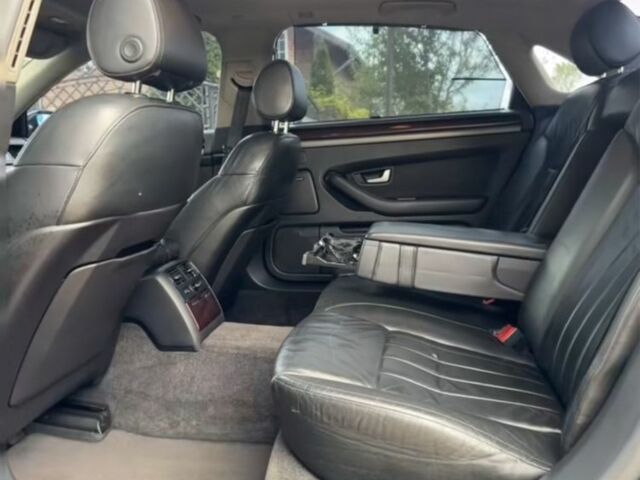 Черный Ауди А8, объемом двигателя 3 л и пробегом 200 тыс. км за 6499 $, фото 4 на Automoto.ua