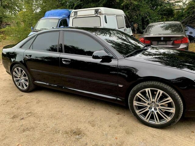 Чорний Ауді A8, об'ємом двигуна 3 л та пробігом 270 тис. км за 6000 $, фото 1 на Automoto.ua