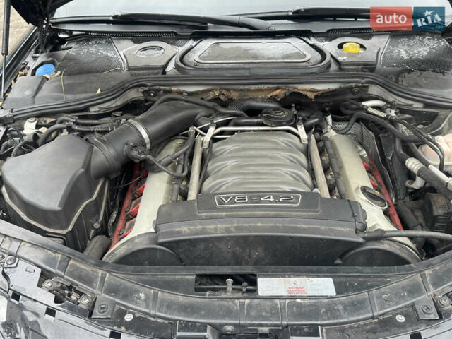 Черный Ауди А8, объемом двигателя 4.16 л и пробегом 220 тыс. км за 8500 $, фото 9 на Automoto.ua