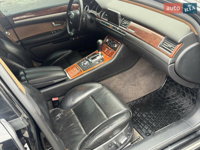 Черный Ауди А8, объемом двигателя 4.16 л и пробегом 220 тыс. км за 8500 $, фото 5 на Automoto.ua