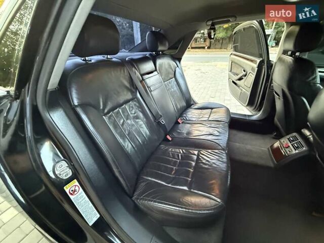 Черный Ауди А8, объемом двигателя 2.97 л и пробегом 337 тыс. км за 7900 $, фото 64 на Automoto.ua