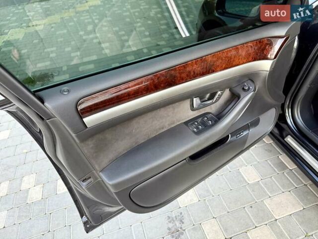 Черный Ауди А8, объемом двигателя 2.97 л и пробегом 337 тыс. км за 7900 $, фото 32 на Automoto.ua