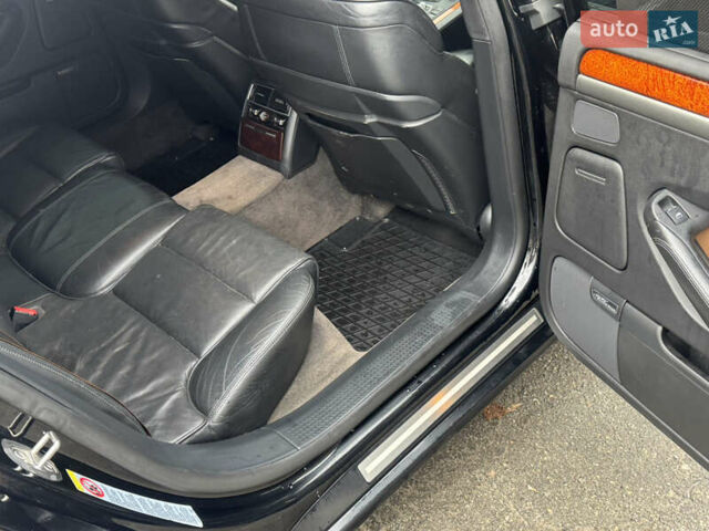 Черный Ауди А8, объемом двигателя 4.16 л и пробегом 220 тыс. км за 8500 $, фото 7 на Automoto.ua