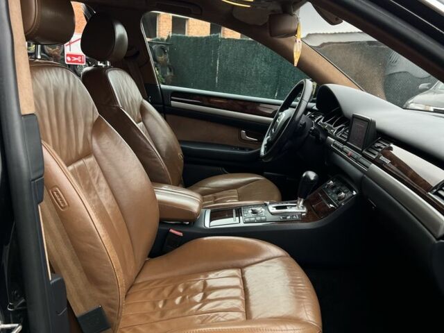 Черный Ауди А8, объемом двигателя 3 л и пробегом 270 тыс. км за 9300 $, фото 9 на Automoto.ua