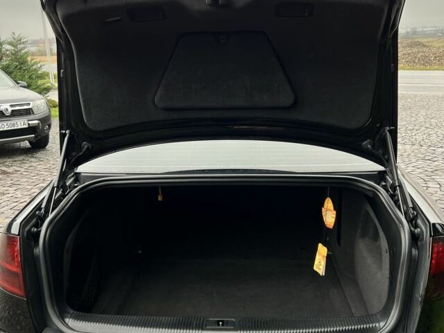 Черный Ауди А8, объемом двигателя 3 л и пробегом 270 тыс. км за 9300 $, фото 16 на Automoto.ua