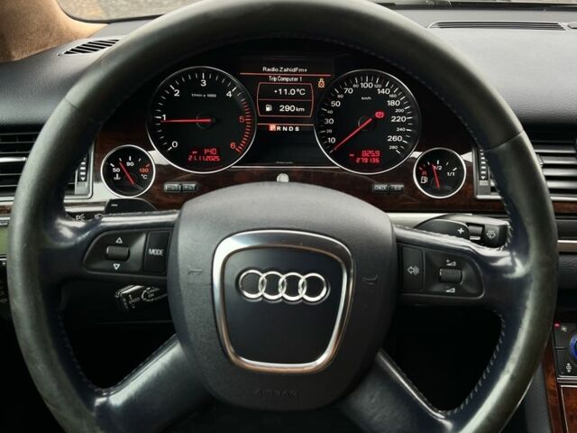 Черный Ауди А8, объемом двигателя 3 л и пробегом 270 тыс. км за 9300 $, фото 12 на Automoto.ua