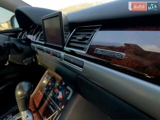 Черный Ауди А8, объемом двигателя 3.2 л и пробегом 250 тыс. км за 7500 $, фото 7 на Automoto.ua
