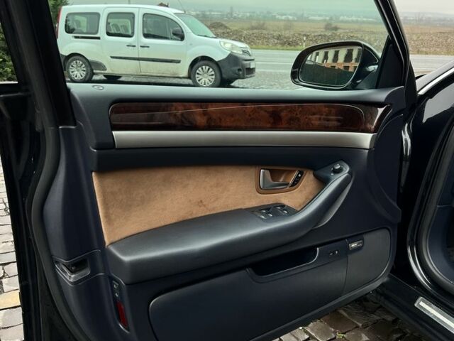 Черный Ауди А8, объемом двигателя 3 л и пробегом 270 тыс. км за 9300 $, фото 5 на Automoto.ua