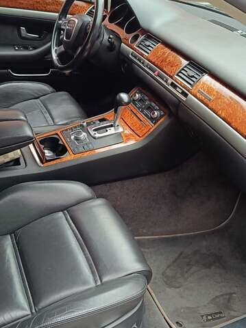 Чорний Ауді A8, об'ємом двигуна 3 л та пробігом 275 тис. км за 12000 $, фото 5 на Automoto.ua