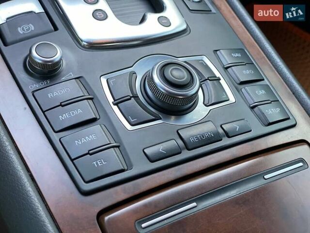 Чорний Ауді A8, об'ємом двигуна 2.97 л та пробігом 271 тис. км за 10990 $, фото 39 на Automoto.ua