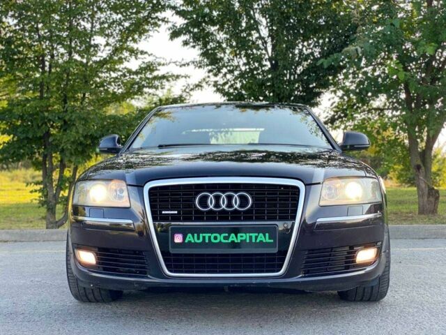 Чорний Ауді A8, об'ємом двигуна 3 л та пробігом 271 тис. км за 10990 $, фото 1 на Automoto.ua