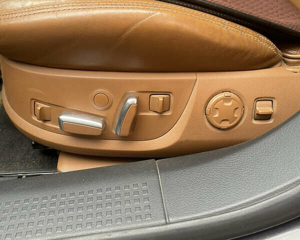 Чорний Ауді A8, об'ємом двигуна 3 л та пробігом 340 тис. км за 10500 $, фото 6 на Automoto.ua