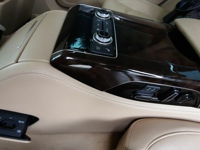 Чорний Ауді A8, об'ємом двигуна 4.2 л та пробігом 177 тис. км за 17000 $, фото 13 на Automoto.ua