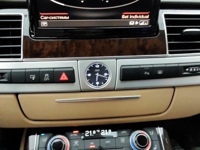 Чорний Ауді A8, об'ємом двигуна 4.2 л та пробігом 177 тис. км за 17000 $, фото 8 на Automoto.ua