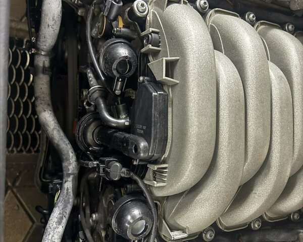 Черный Ауди А8, объемом двигателя 4.16 л и пробегом 330 тыс. км за 14000 $, фото 10 на Automoto.ua