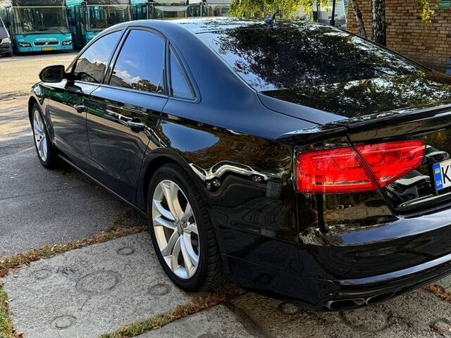 Черный Ауди А8, объемом двигателя 4.2 л и пробегом 209 тыс. км за 18000 $, фото 4 на Automoto.ua