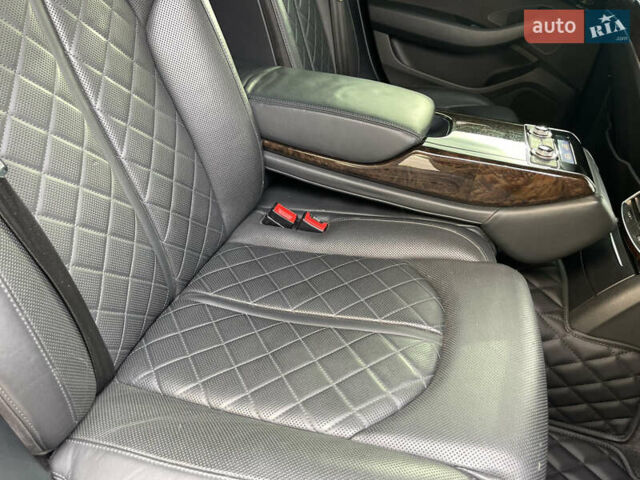 Чорний Ауді A8, об'ємом двигуна 2.97 л та пробігом 230 тис. км за 21000 $, фото 44 на Automoto.ua