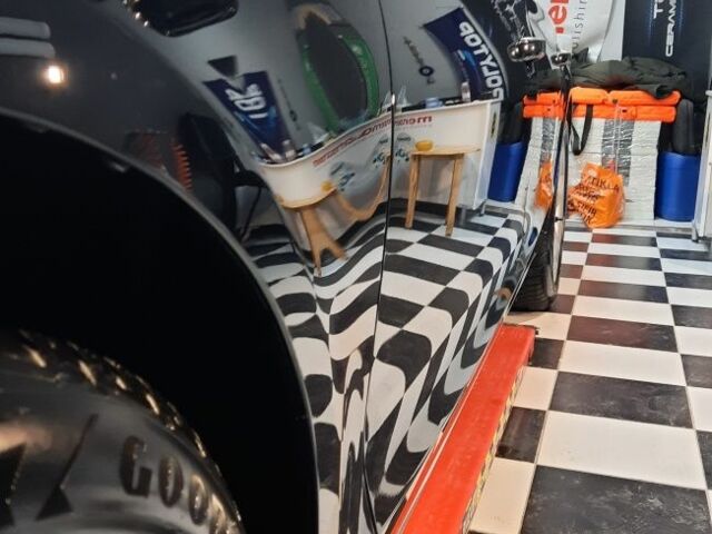 Чорний Ауді A8, об'ємом двигуна 4.2 л та пробігом 177 тис. км за 17000 $, фото 2 на Automoto.ua