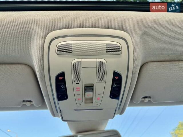 Чорний Ауді A8, об'ємом двигуна 4.16 л та пробігом 157 тис. км за 12999 $, фото 84 на Automoto.ua