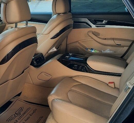 Чорний Ауді A8, об'ємом двигуна 4.2 л та пробігом 177 тис. км за 17000 $, фото 6 на Automoto.ua