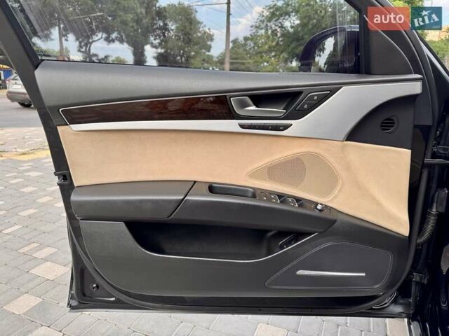 Черный Ауди А8, объемом двигателя 2.97 л и пробегом 243 тыс. км за 16900 $, фото 56 на Automoto.ua